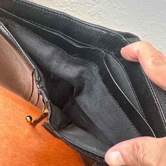 Authentic Prada Black Quilted
Card Wallet - Picture 9 of 14
